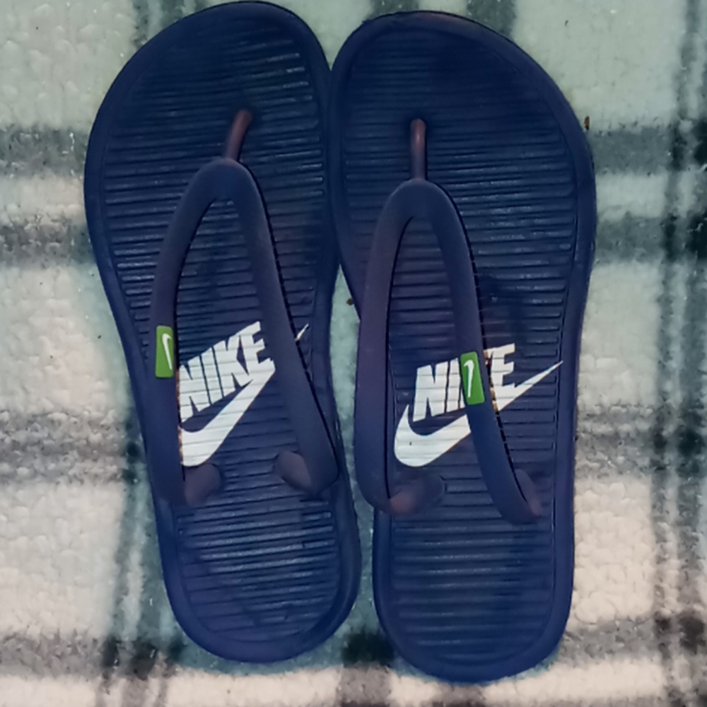 Flip flops
